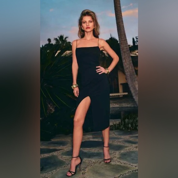 New! Reformation Pavia Knit Black Dress with Front Slit 🖤 XS - Picture 3 of 11